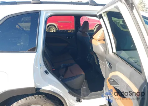 2025 Subaru Forester Touring z USA, uszkodzony, nr VIN JF2SLDTC4SH576838